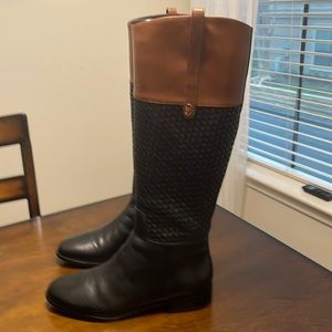 COLE HAAN woma boots size 7.5